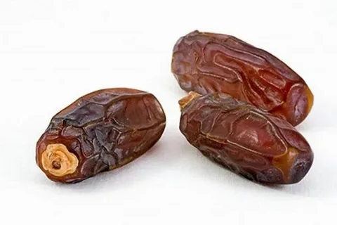 تصویر 1 از قیمت خرما پیارم مشکی + خرید باور نکردنی